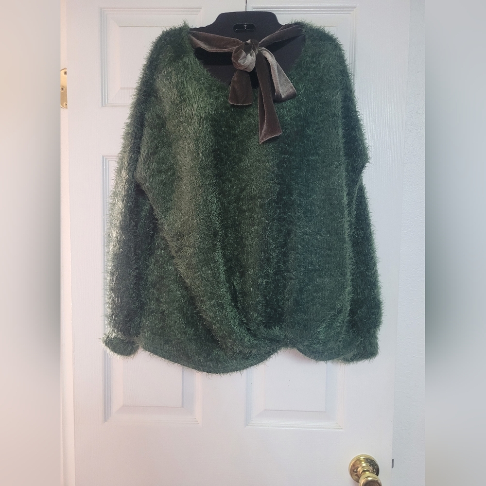 Cozy Green Women's Sweater